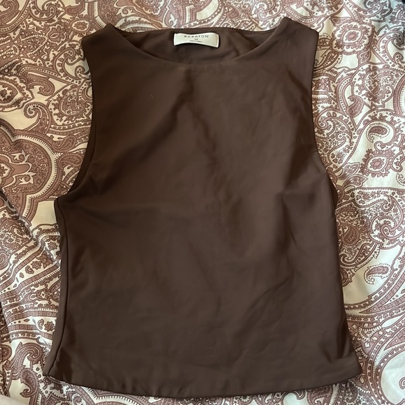 Babaton cropped crew-neck tank - Picture 2 of 3